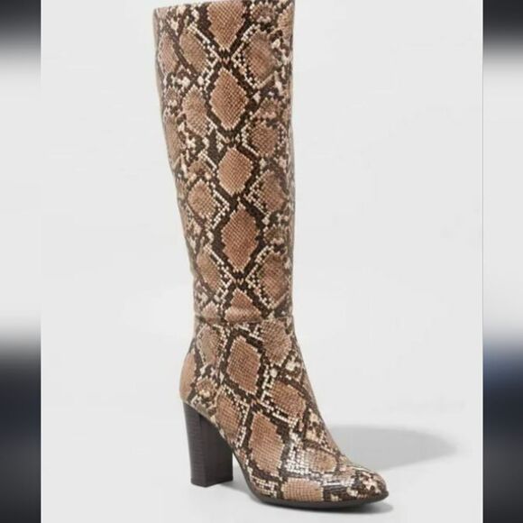 A NEW. DAY SNAKE PRINT  KNEE-HIGH WOMEN'S BOOT - Picture 1 of 16